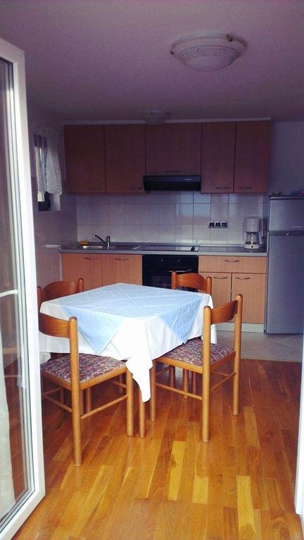 Apartment Zigo Rab Town Eksteriør billede